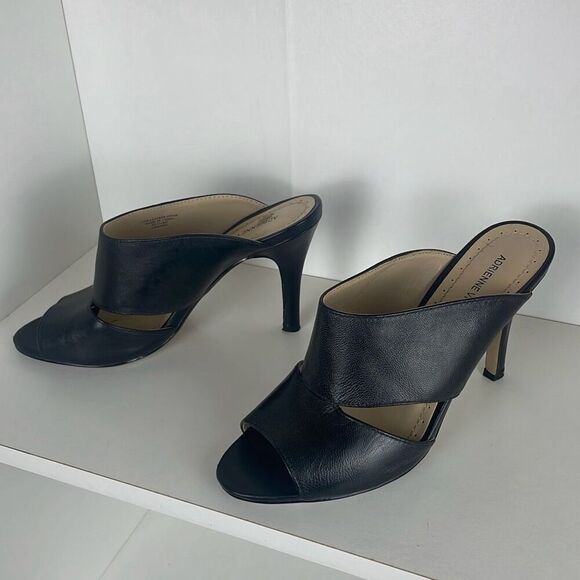 Adrienne Vittadini Black Open-Toe Sandals - Picture 2 of 10
